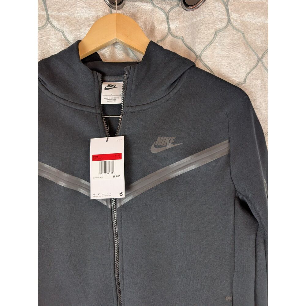 Nike Boys Tech Fleece Full-Zip Hoodie Black CU9223-010 Youth Size Large NWT